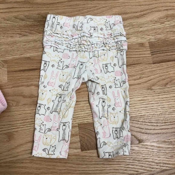 9 month Girl Pants Bundle Pink Sweatpants Cheetah Bear Carter’s Ruffle Butt - Picture 4 of 7